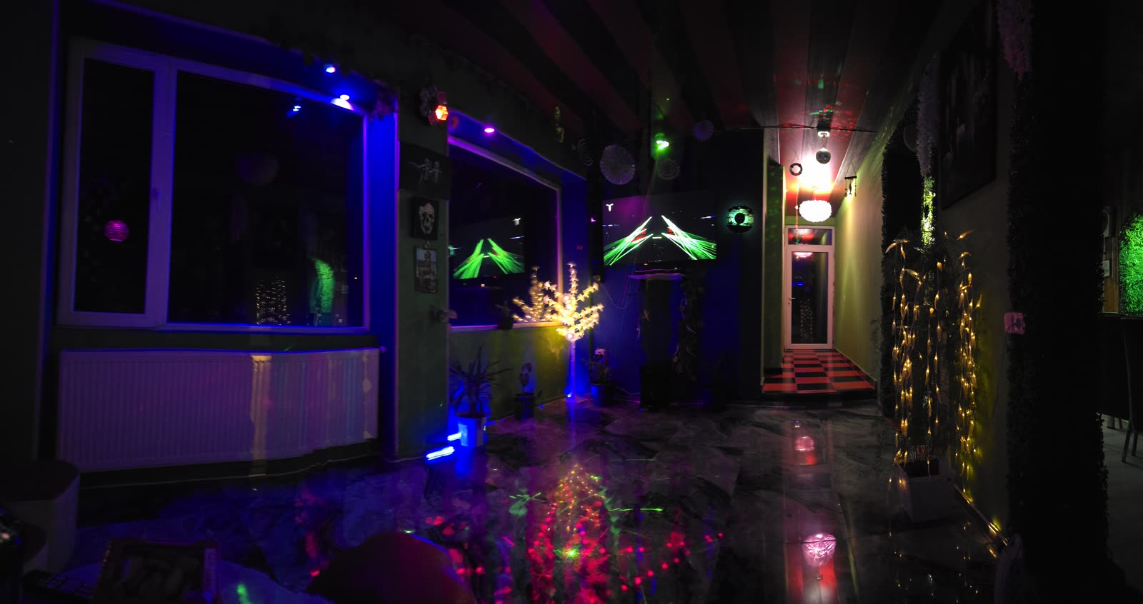 მთავარი ჰოლი · ხედი 2